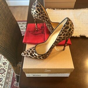 Christian Louboutin Leopard So Kate Pumps 37.5
